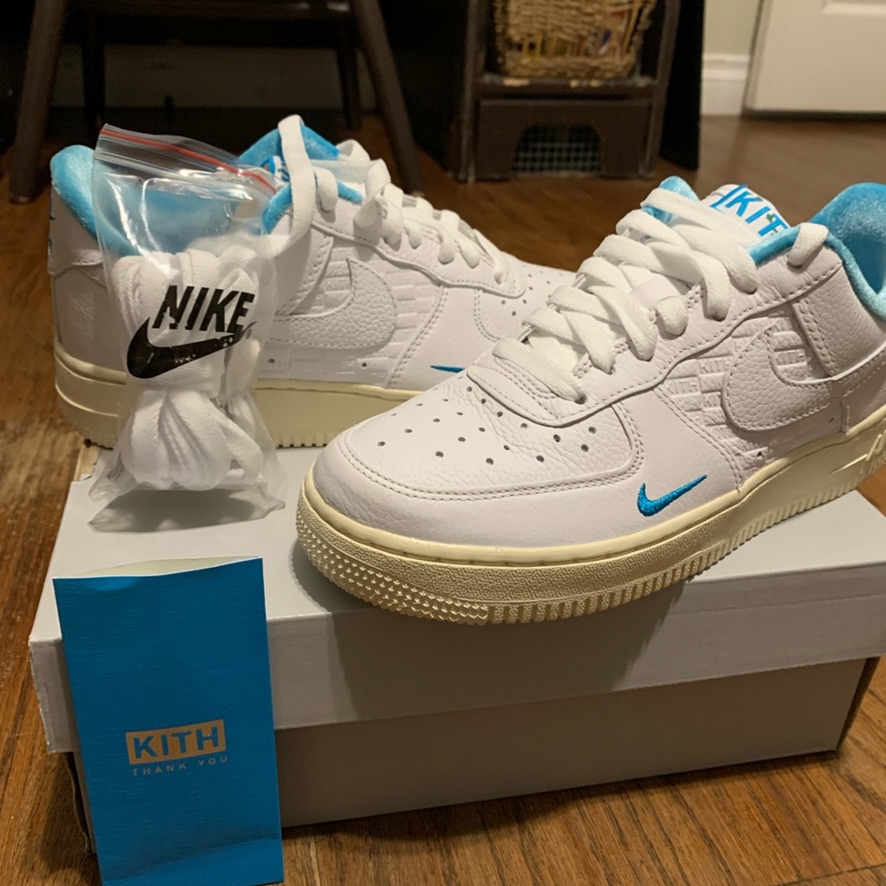 Nike Kith  limited Edition Hawaii Air Force 1 low top